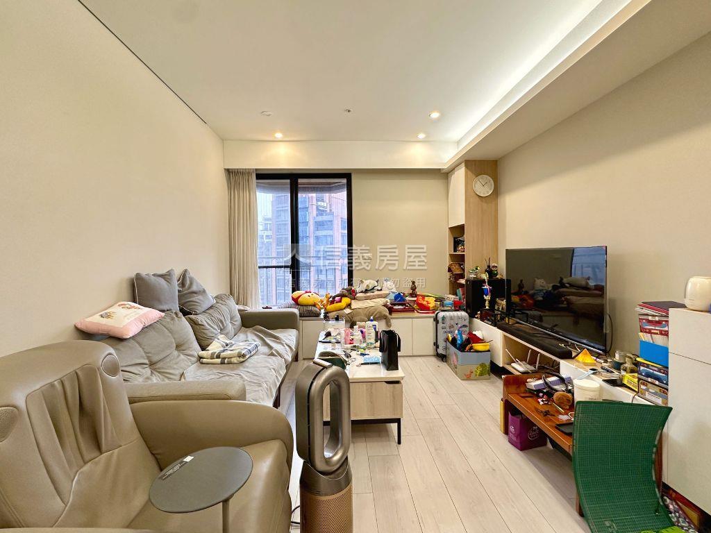 文筵★海山學區邊間三房房屋室內格局與周邊環境
