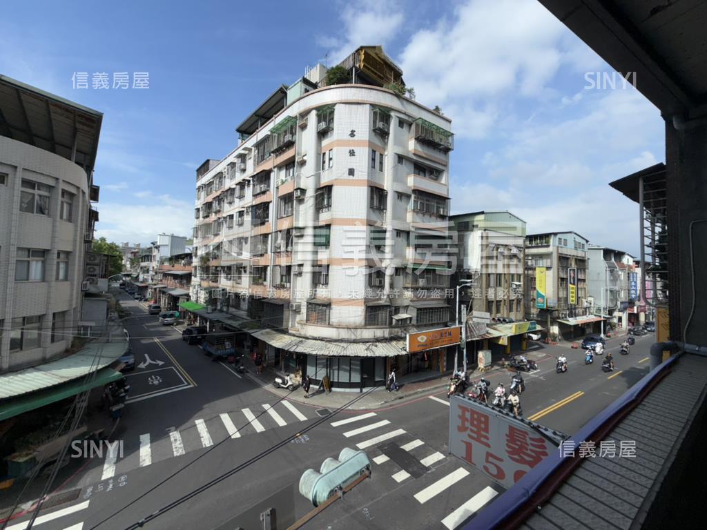 泰林車流匯聚醒目金店房屋室內格局與周邊環境