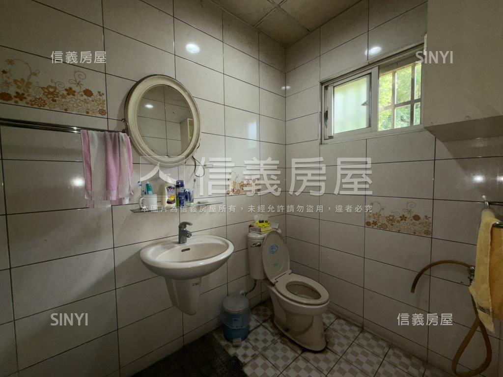 泰林車流匯聚醒目金店房屋室內格局與周邊環境