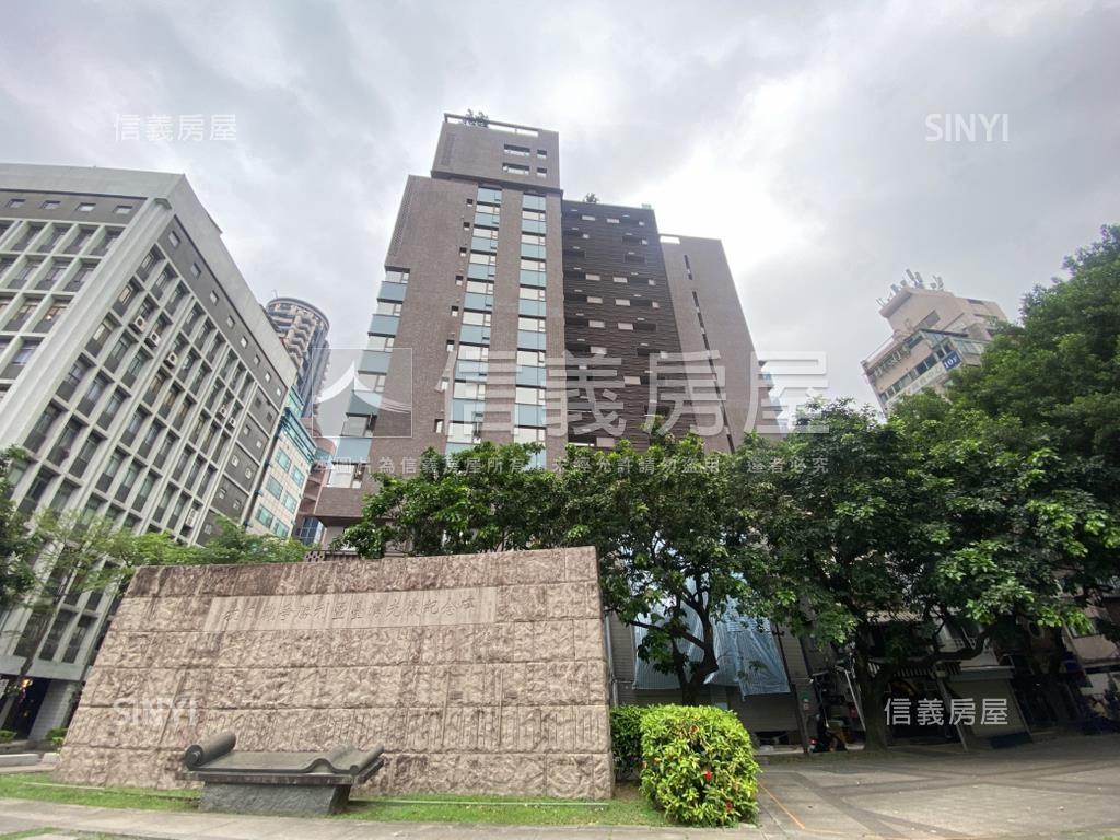 新美齊硯全新兩房房屋室內格局與周邊環境