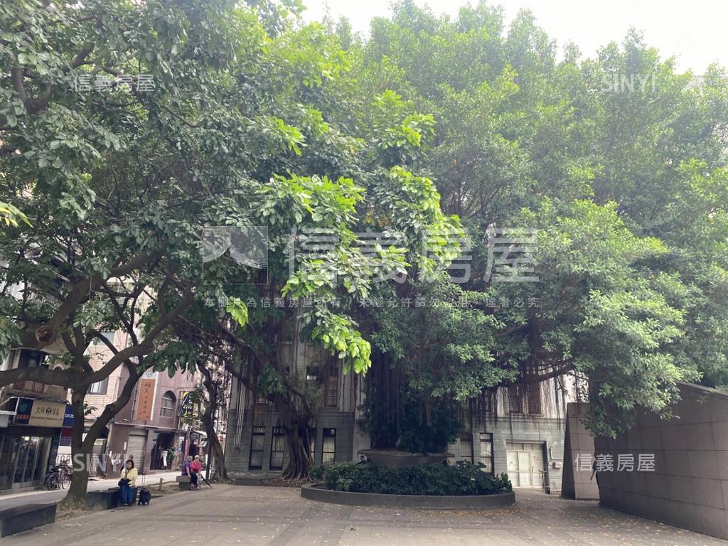 新美齊硯全新兩房房屋室內格局與周邊環境