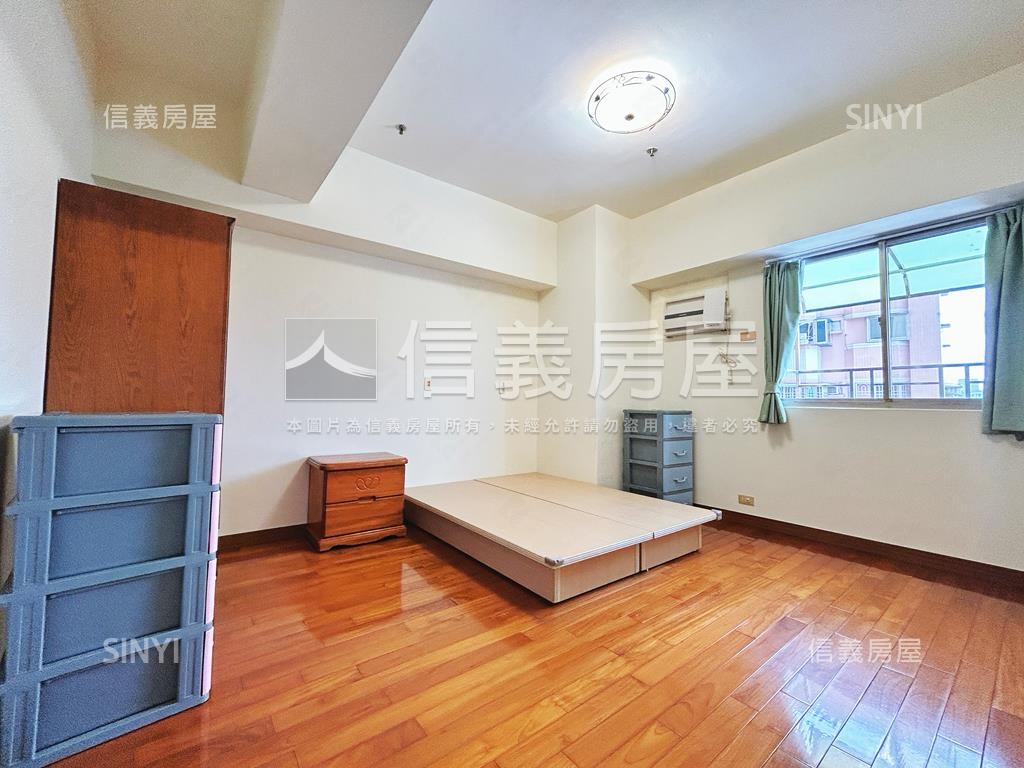鳳祥名人景觀四房房屋室內格局與周邊環境