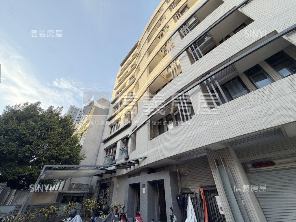 麗池卡登精緻美宅車位房屋室內格局與周邊環境