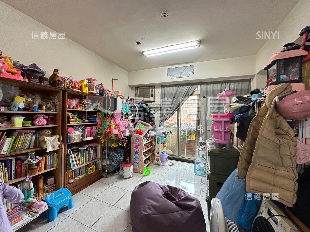 ［新案］捷運幸福三房車位房屋室內格局與周邊環境