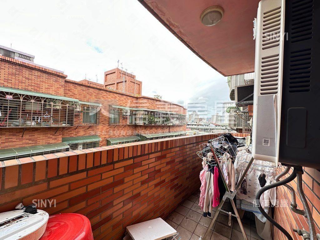 ［新案］捷運幸福三房車位房屋室內格局與周邊環境