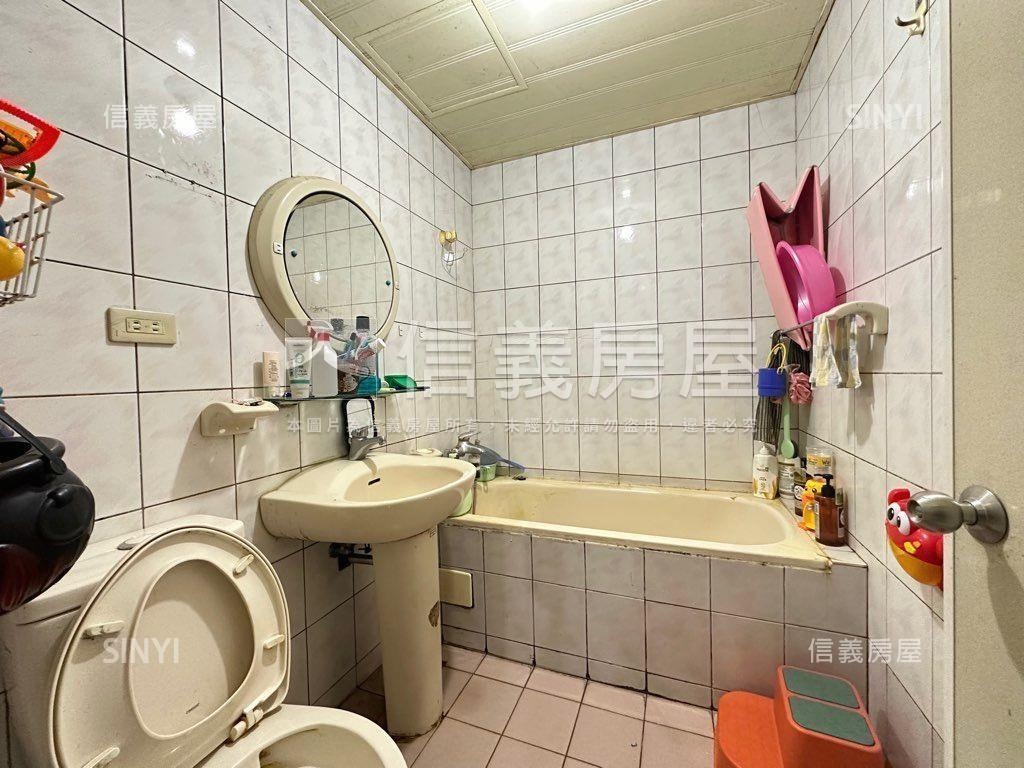 ［新案］捷運幸福三房車位房屋室內格局與周邊環境