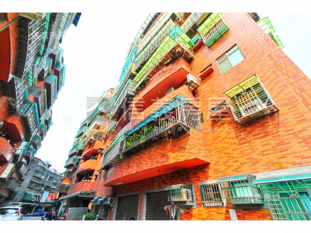 ［新案］捷運幸福三房車位房屋室內格局與周邊環境