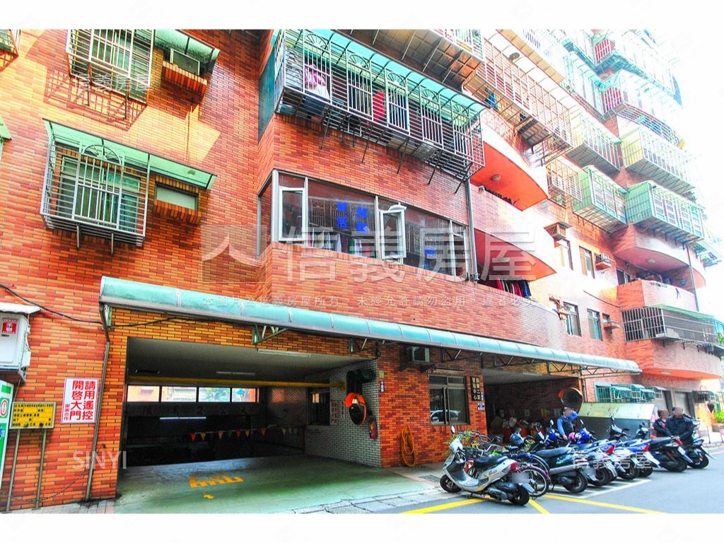 ［新案］捷運幸福三房車位房屋室內格局與周邊環境