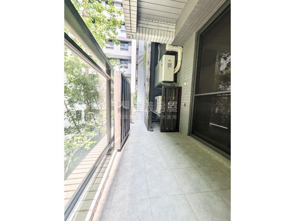 達麗居山３房日式裝潢美屋房屋室內格局與周邊環境