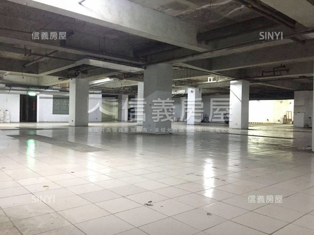 平實芳鄰大空間倉儲房屋室內格局與周邊環境