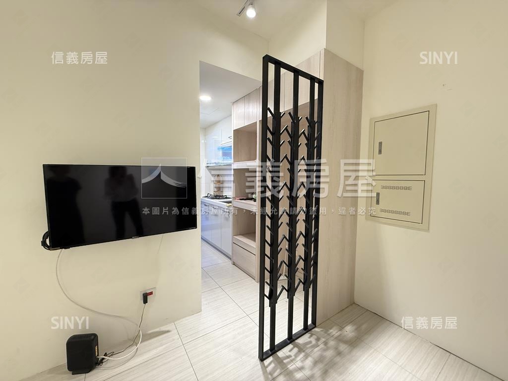 捷運楓華高樓美景房屋室內格局與周邊環境