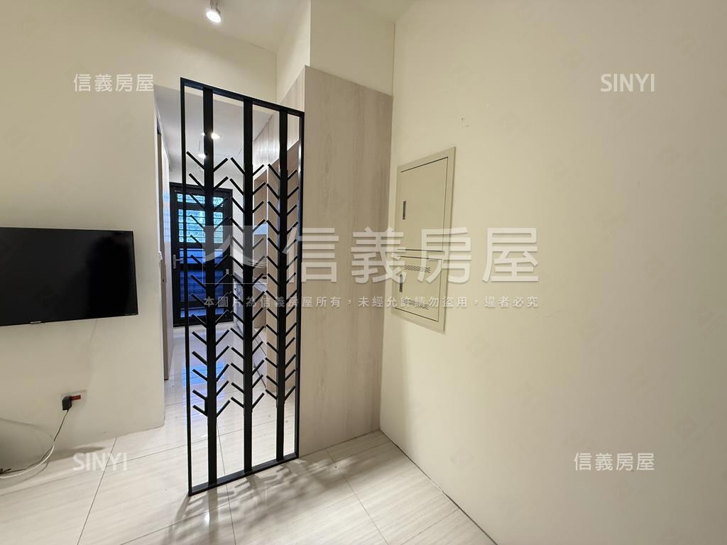 捷運楓華高樓美景房屋室內格局與周邊環境