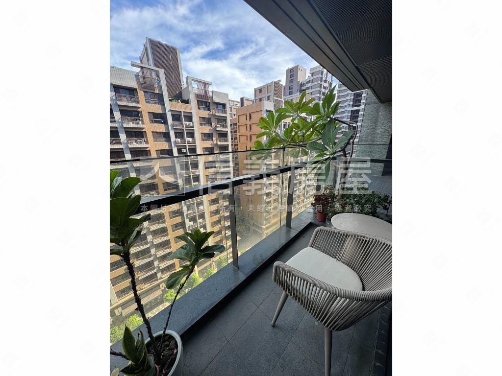 高樓桃大泰極四房車位房屋室內格局與周邊環境