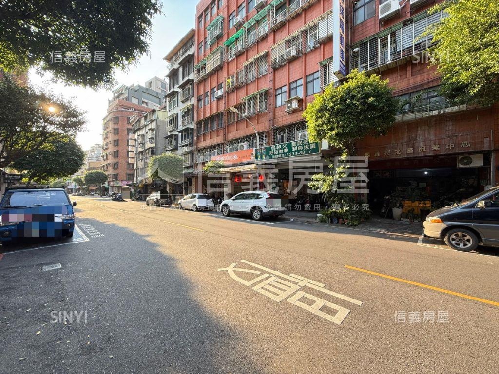 頂溪站面寬１＋２樓店面房屋室內格局與周邊環境