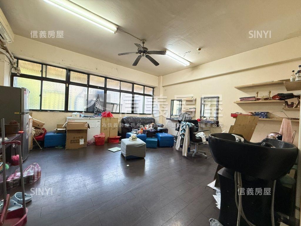 頂溪站面寬１＋２樓店面房屋室內格局與周邊環境