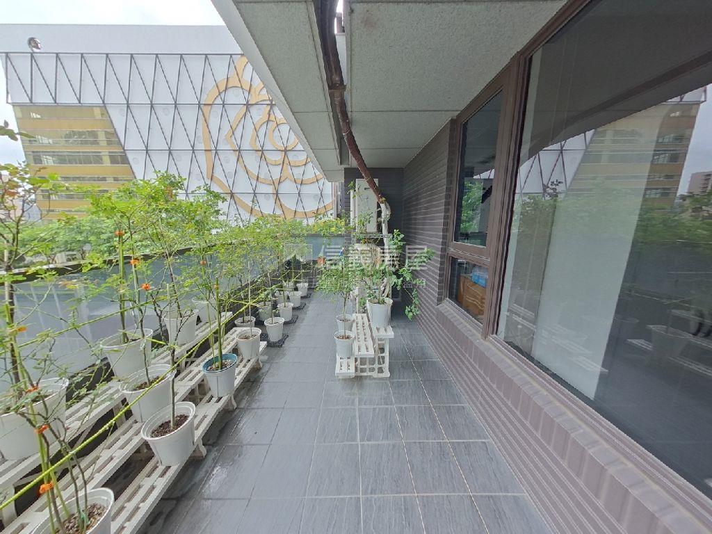 【鼎盛】都峰苑辦公雙車位房屋室內格局與周邊環境