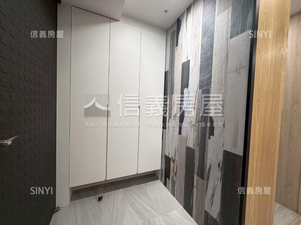 專任海洋都心精裝美宅房屋室內格局與周邊環境