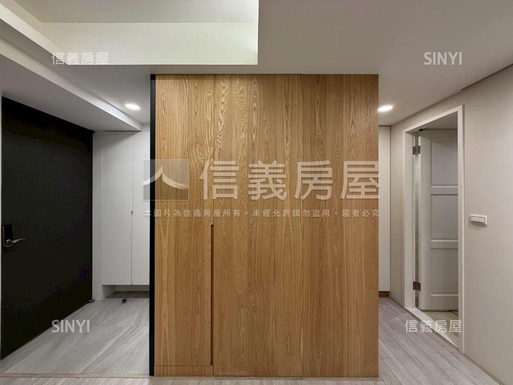 專任海洋都心精裝美宅房屋室內格局與周邊環境