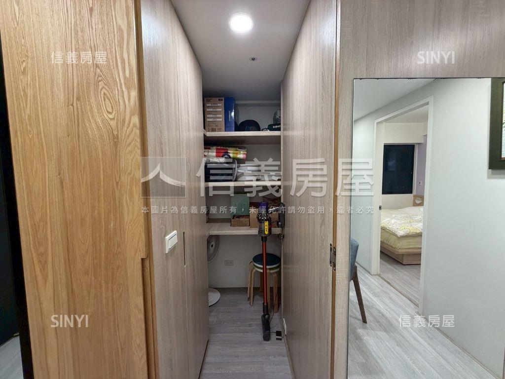 專任海洋都心精裝美宅房屋室內格局與周邊環境