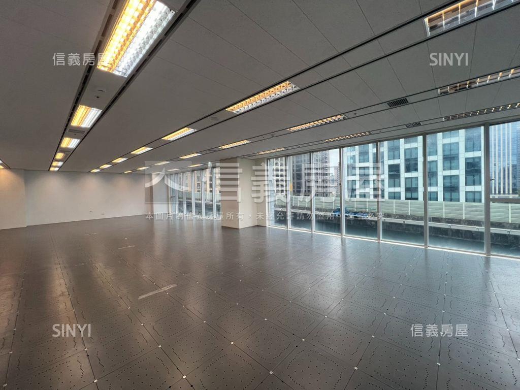 副都心中悅寰宇一號商辦房屋室內格局與周邊環境