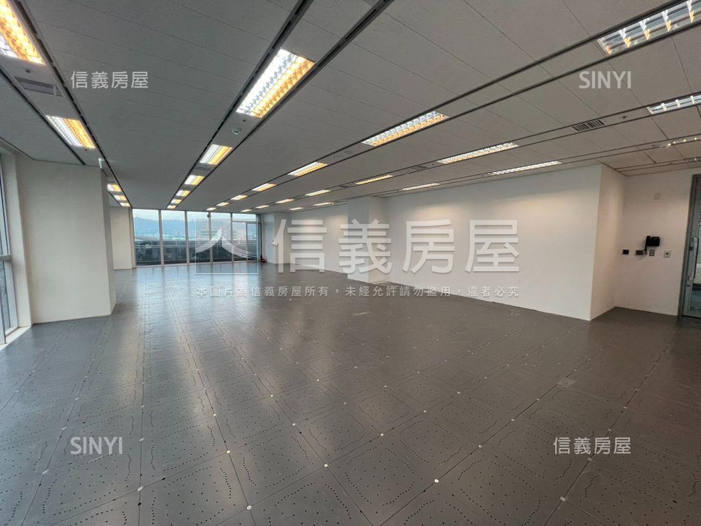 副都心中悅寰宇一號商辦房屋室內格局與周邊環境