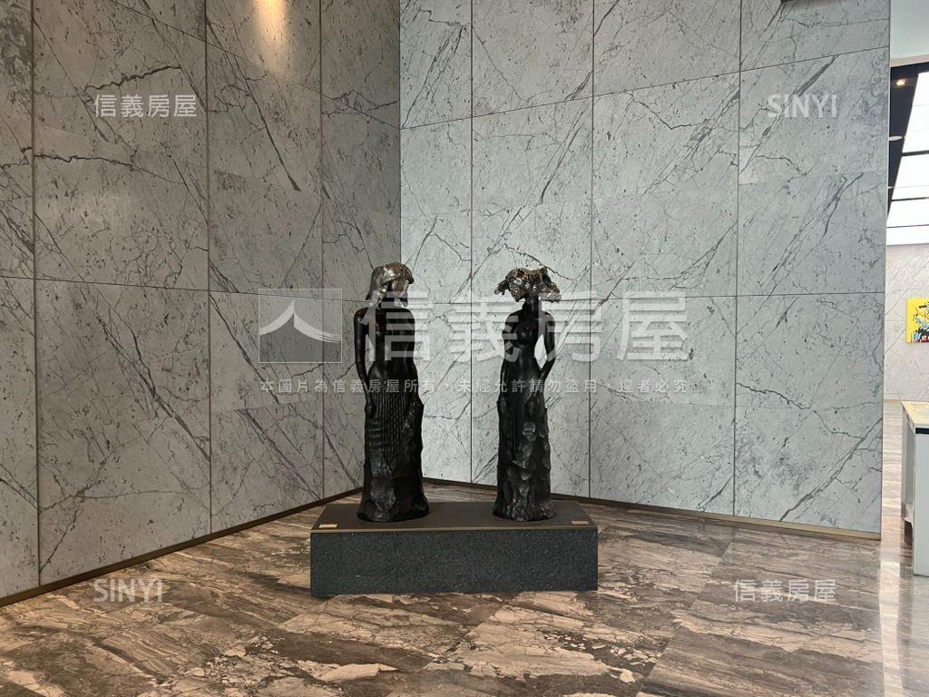 副都心中悅寰宇一號商辦房屋室內格局與周邊環境
