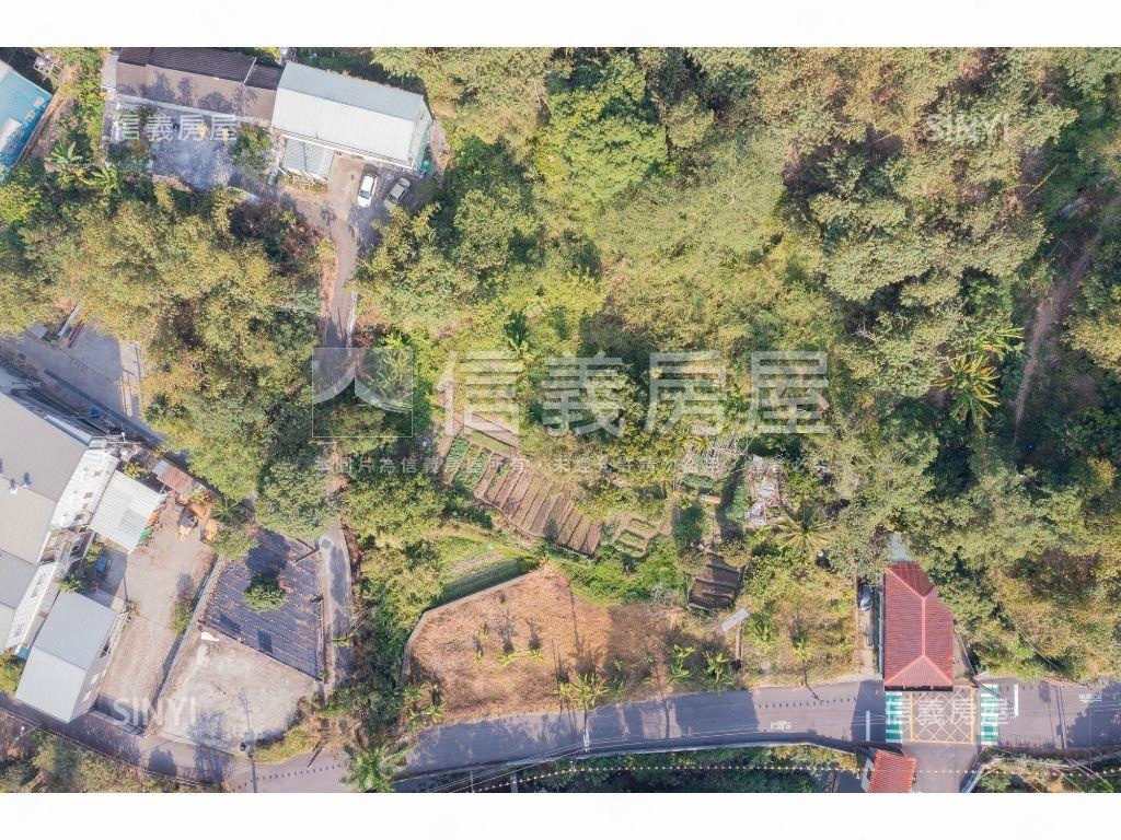 近國際高爾夫球場美農地房屋室內格局與周邊環境