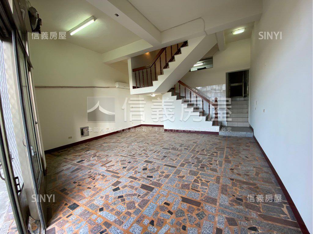 沙鹿屏西路臨路透天房屋室內格局與周邊環境