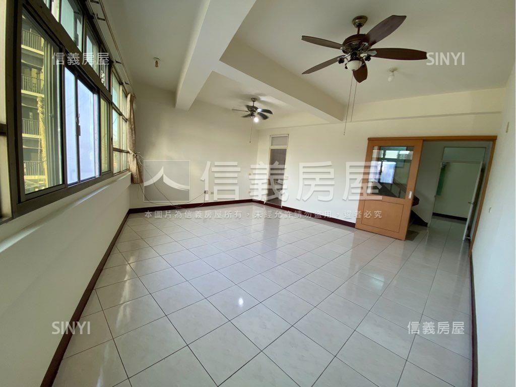 沙鹿屏西路臨路透天房屋室內格局與周邊環境