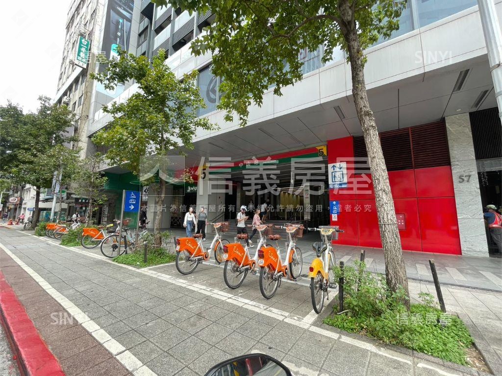 近中山捷運低總價小資套房房屋室內格局與周邊環境