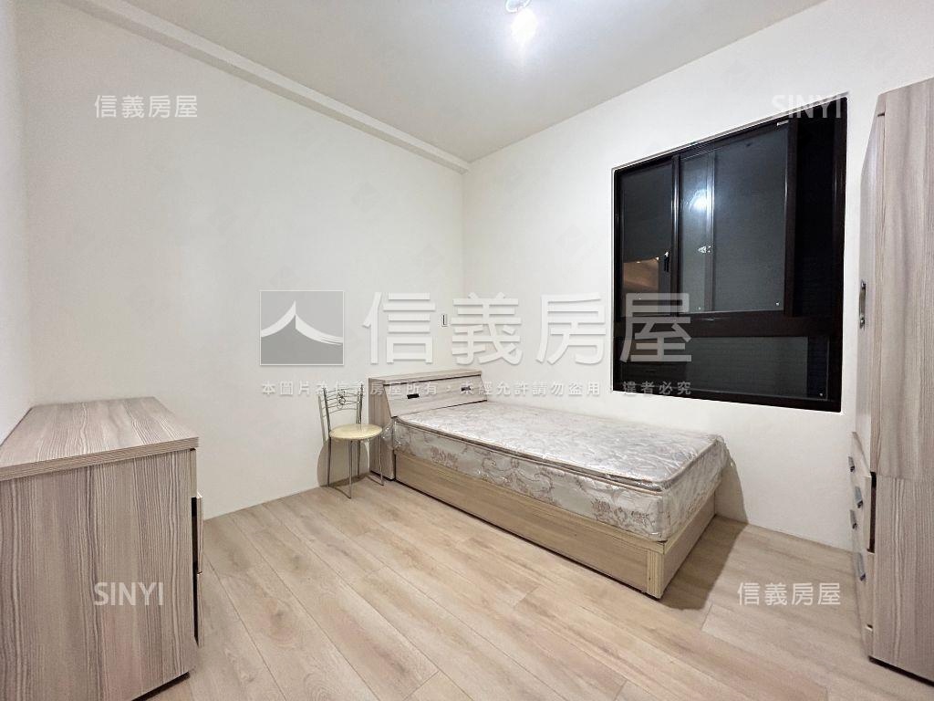 世界花園高樓兩房平車房屋室內格局與周邊環境
