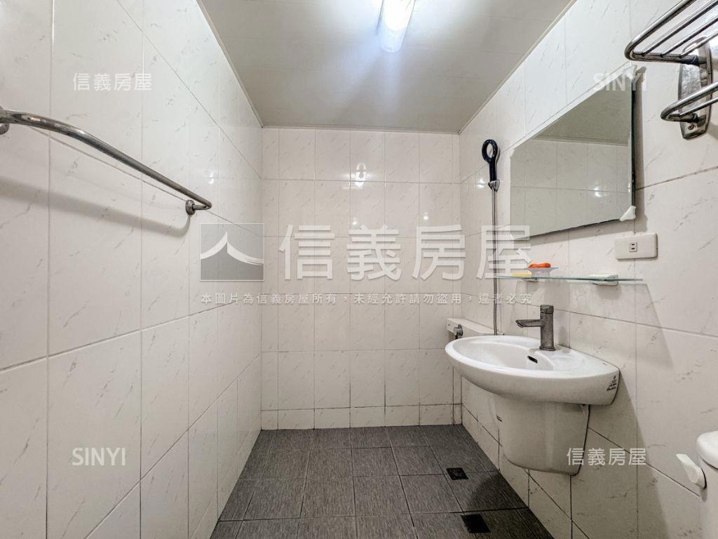 北國麗景高樓三房平車房屋室內格局與周邊環境