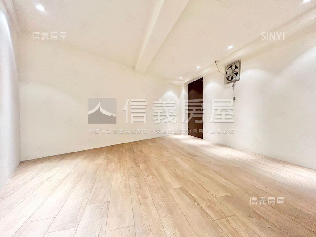 立委特區裝潢別墅房屋室內格局與周邊環境