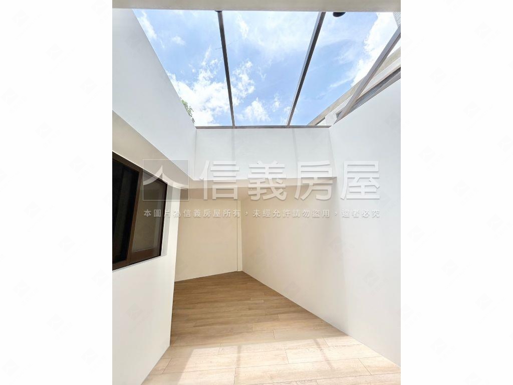立委特區裝潢別墅房屋室內格局與周邊環境