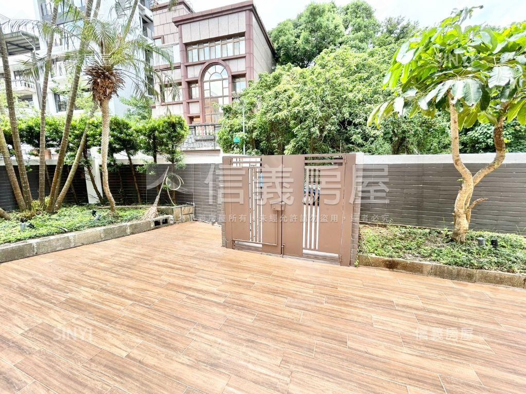 立委特區裝潢別墅房屋室內格局與周邊環境