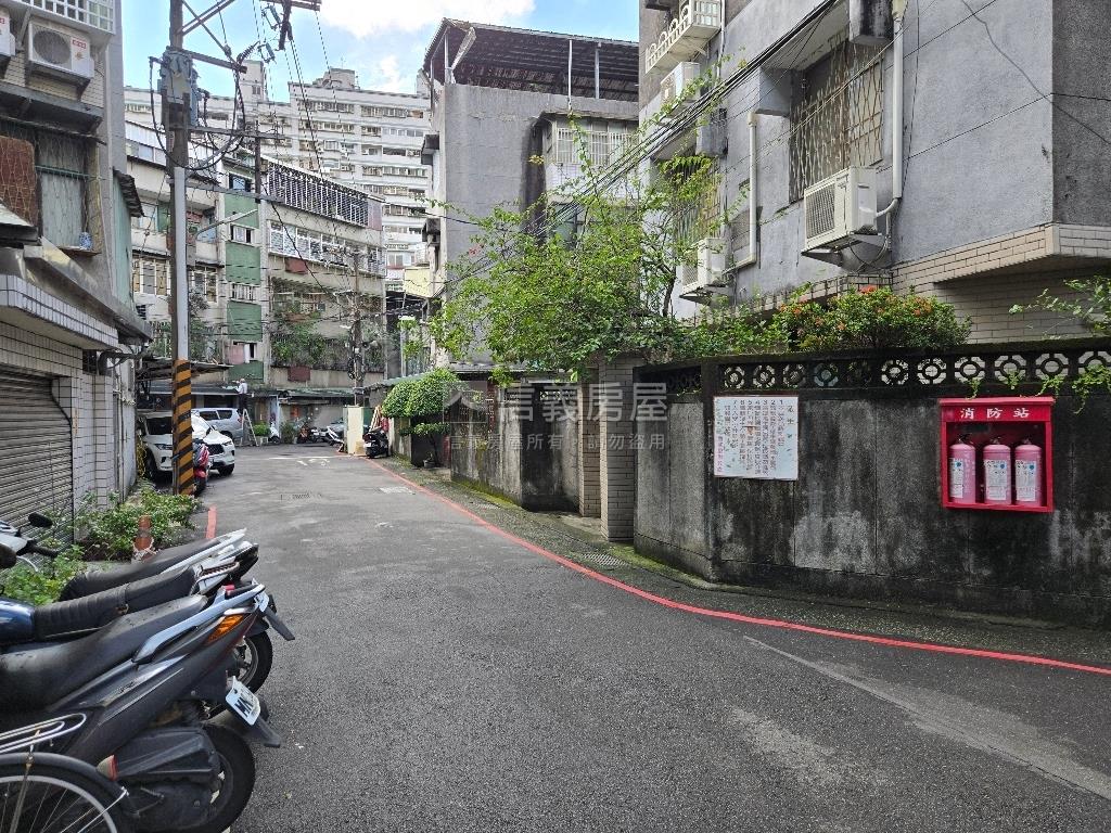 永安捷運２樓美妝４房房屋室內格局與周邊環境