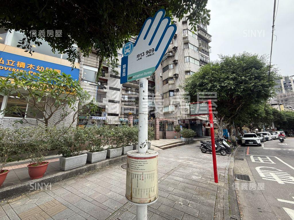 崇光經典美三房房屋室內格局與周邊環境