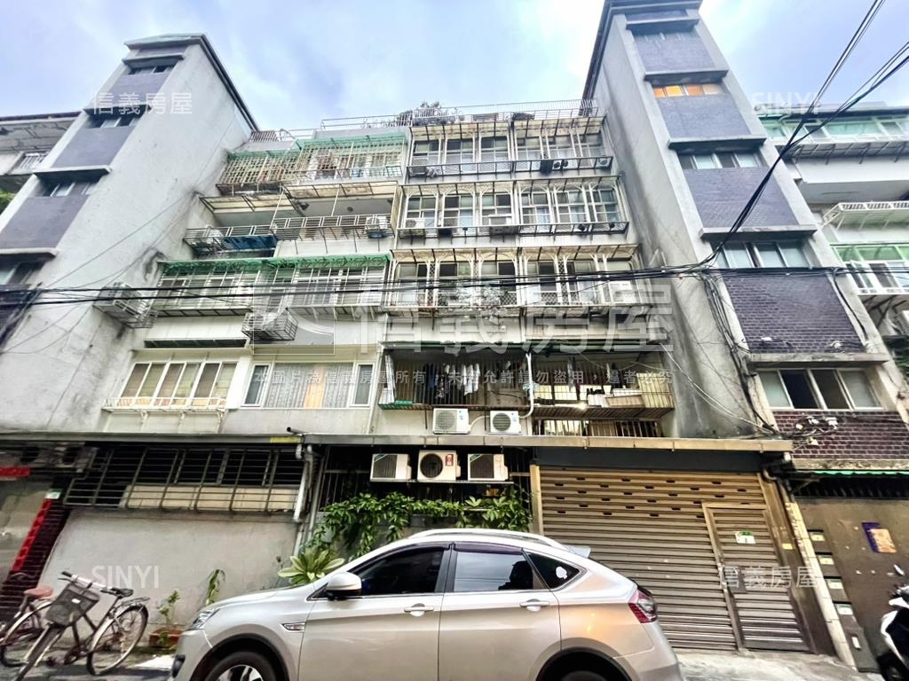 巷口麥當勞★好方正公寓房屋室內格局與周邊環境