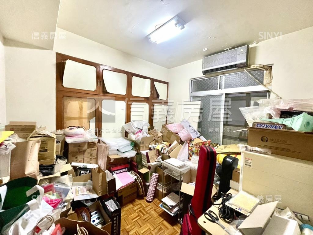 巷口麥當勞★好方正公寓房屋室內格局與周邊環境