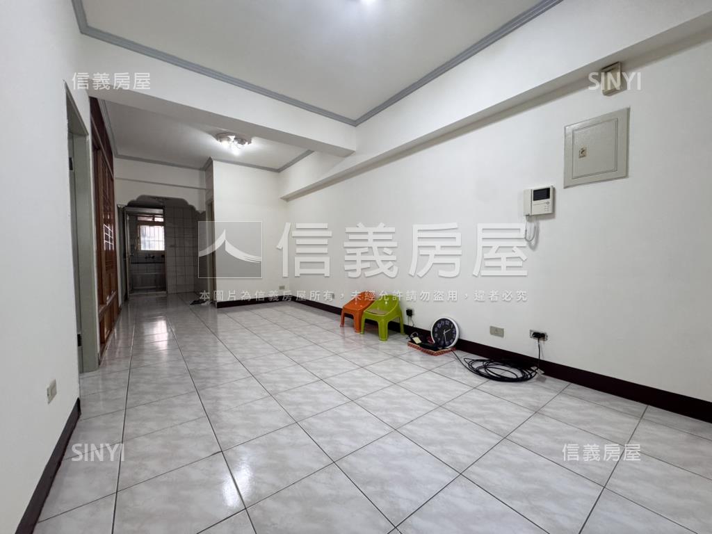 五華街電梯美三房房屋室內格局與周邊環境