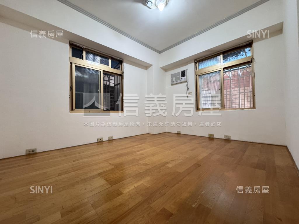 五華街電梯美三房房屋室內格局與周邊環境
