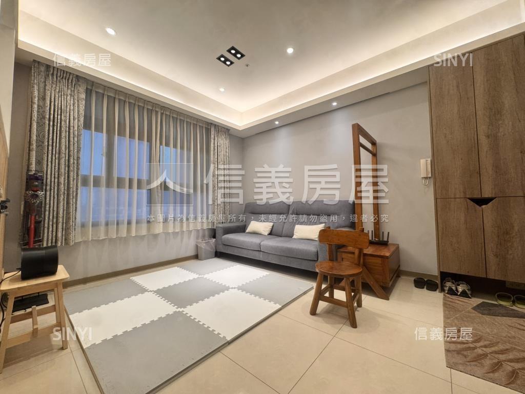 中路高樓裝潢兩房車位房屋室內格局與周邊環境