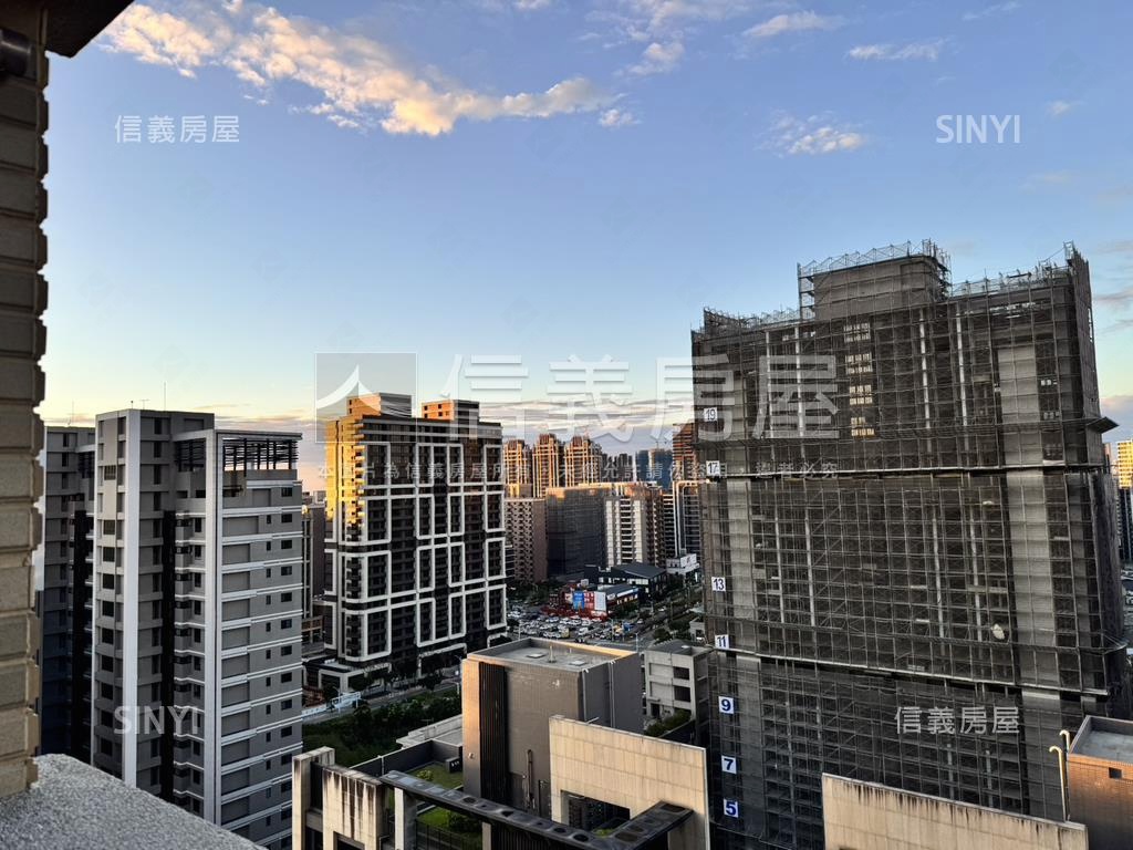 中路高樓裝潢兩房車位房屋室內格局與周邊環境