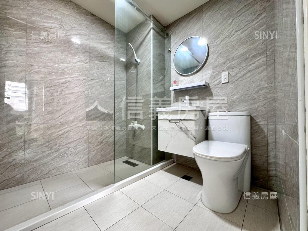 國泰街四房大陽台平車美廈房屋室內格局與周邊環境