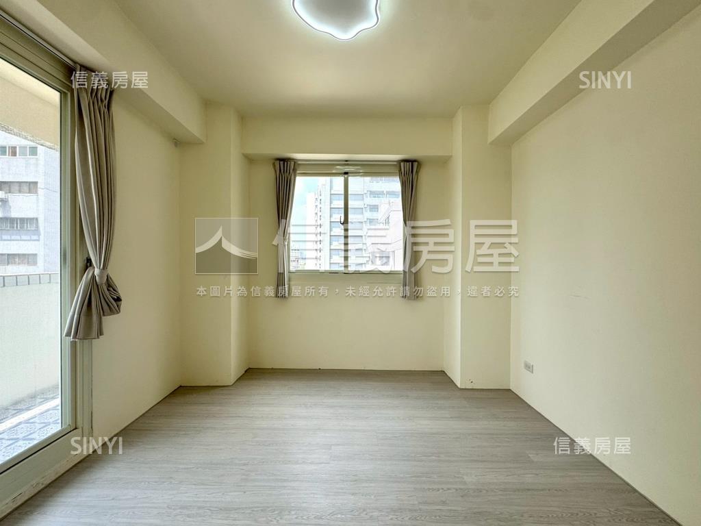 國泰街四房大陽台平車美廈房屋室內格局與周邊環境