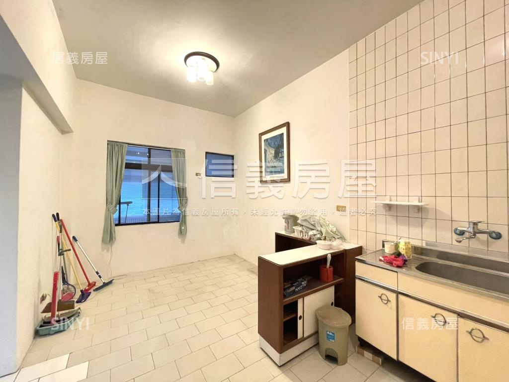 潭之鄉邊間透天美墅房屋室內格局與周邊環境