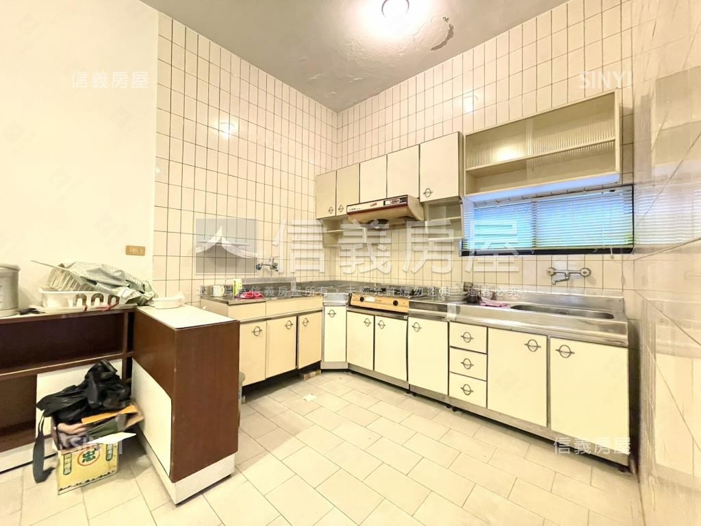 潭之鄉邊間透天美墅房屋室內格局與周邊環境