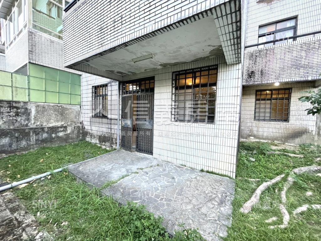 潭之鄉邊間透天美墅房屋室內格局與周邊環境