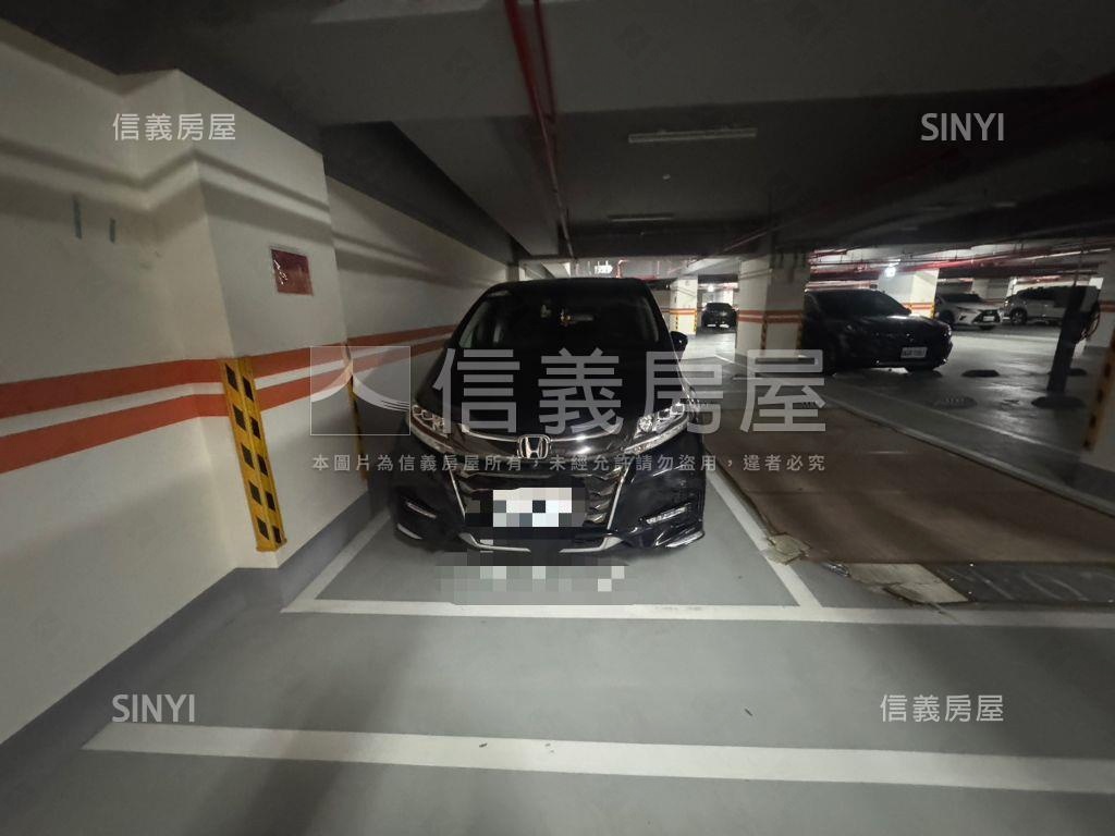 桃園車站★邊間露臺美宅房屋室內格局與周邊環境