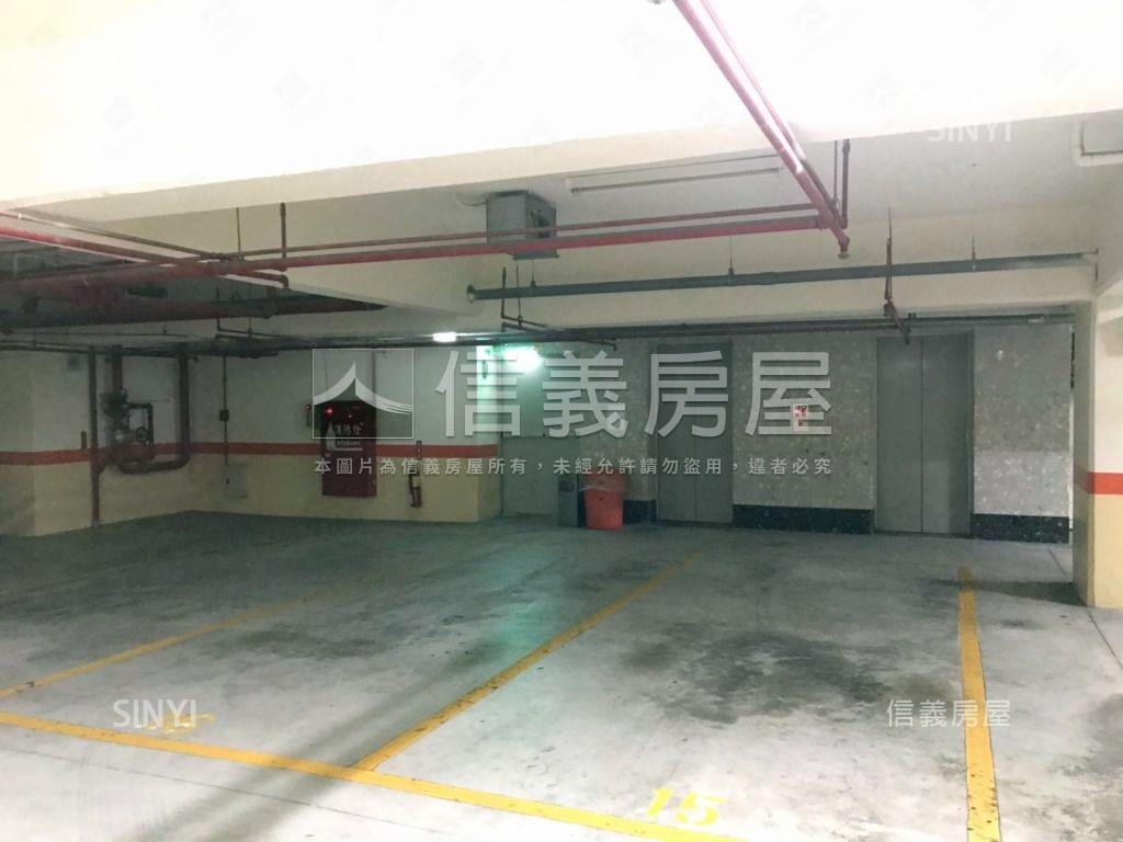 智慧經典高樓純辦房屋室內格局與周邊環境